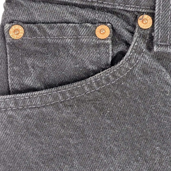 Vtg Levi’s 512 Womens Slim Fit Tapered Leg Denim Jeans Faded Black 5 Shorts - Picture 9 of 10